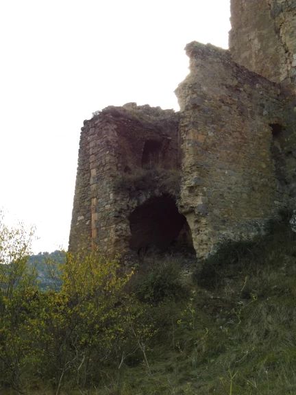 Coustaussa Castle main tower